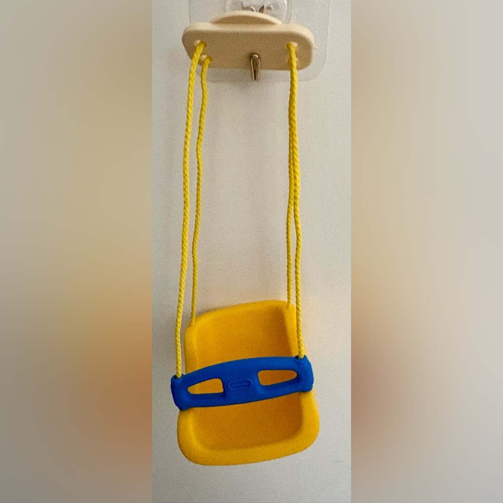 Vintage Little Tikes Dollhouse Baby Toddler Yellow Porch Swing Chair Rare HTF